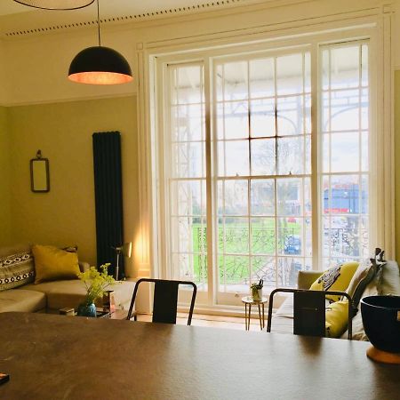 Grade 2 Listed Apartment In Heart Of הייסטינגס מראה חיצוני תמונה