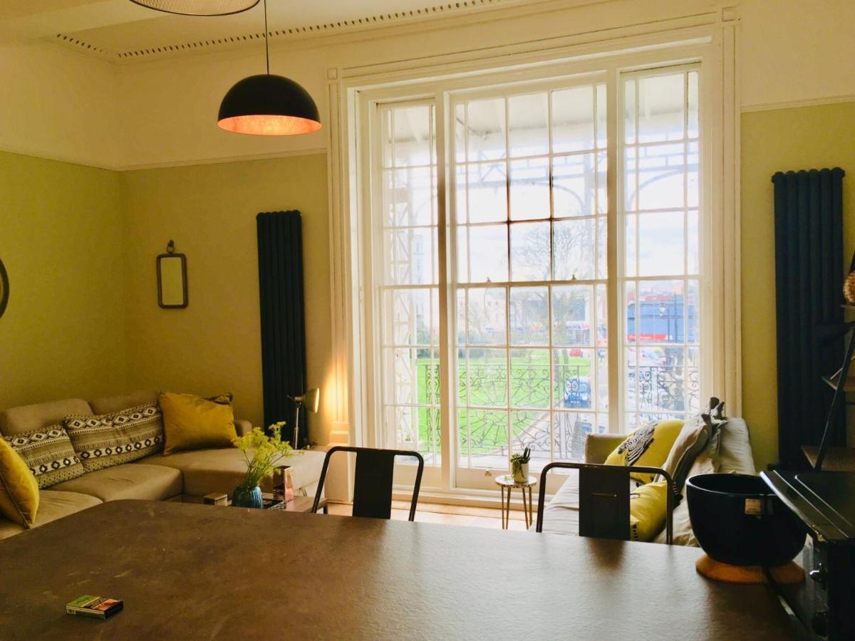 Grade 2 Listed Apartment In Heart Of הייסטינגס מראה חיצוני תמונה