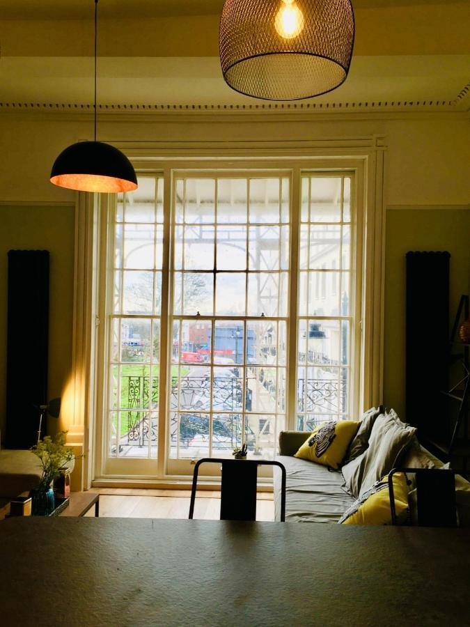 Grade 2 Listed Apartment In Heart Of הייסטינגס מראה חיצוני תמונה